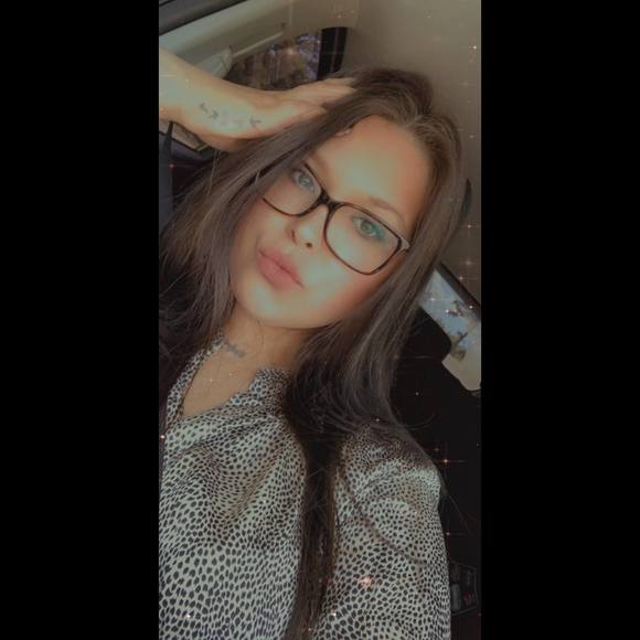 ariel_thompson
